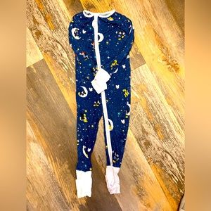 Little Sleepies Mickey and Friends 18-24m zippy. VGUC. No pilling